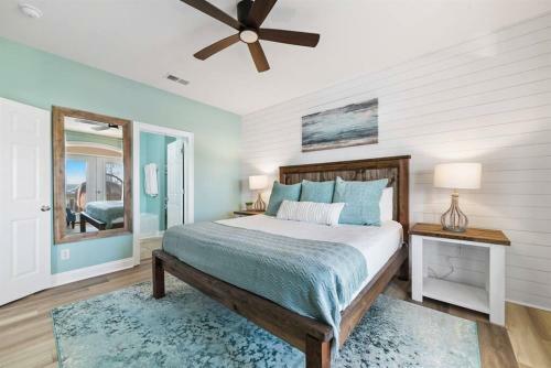 Pelican?s Perch - Tiki Bar, Pool, Gulf Views, Elevator!