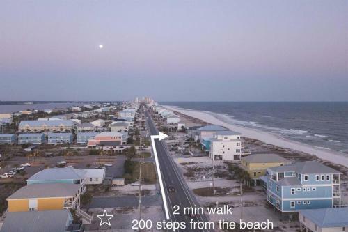 Pelican?s Perch - Tiki Bar, Pool, Gulf Views, Elevator!