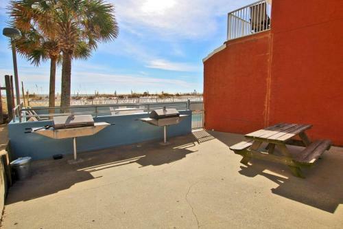 Westwind By Youngs Suncoast