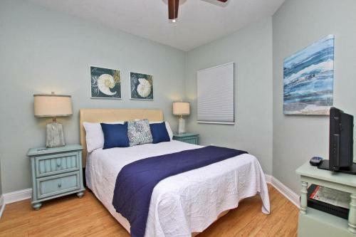 Lighthouse By Youngs Suncoast