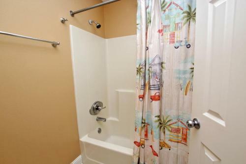 Lighthouse By Youngs Suncoast