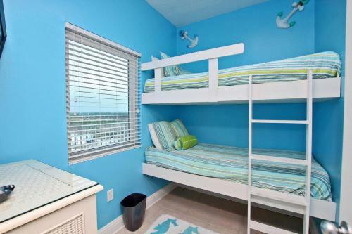 Lighthouse By Youngs Suncoast