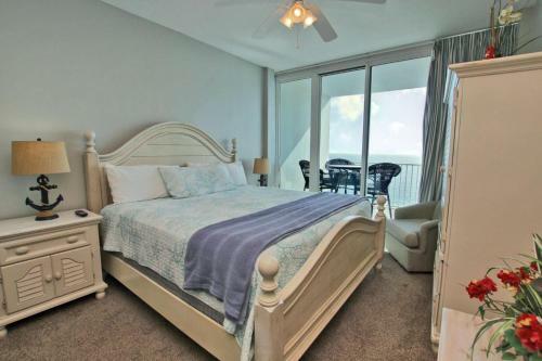 Lighthouse By Youngs Suncoast