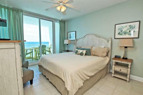 Lighthouse By Youngs Suncoast