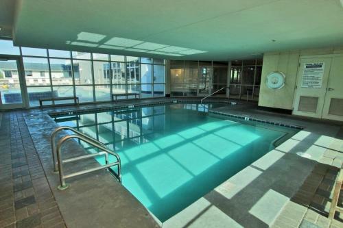 Crystal Tower 806 By Youngs Suncoast