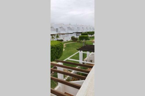 Duplex En Urbanizaci�n Con Piscina Comunitaria