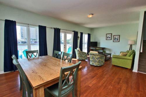 Seasons By The Sea A1 By Youngs Suncoast