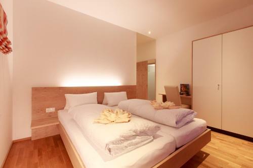 Hostal Hotel Gasthof Adler