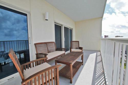 Crystal Tower 1702 By Youngs Suncoast