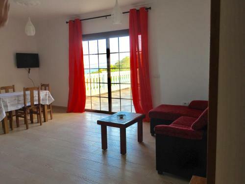 Costa Este House