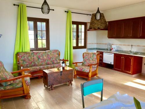 Costa Este House
