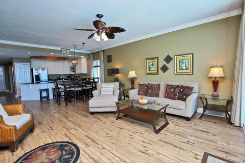 San Carlos 801 By Youngs Suncoast