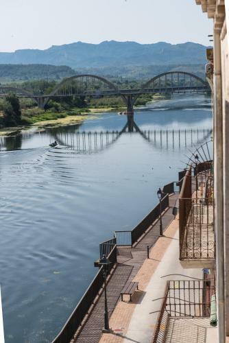 River Ebro Apartments