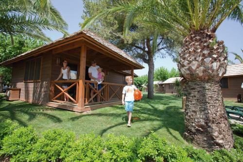 Playa Montroig Camping Resort