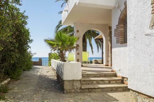 Apartamento Mistral Seafront By Marcalma