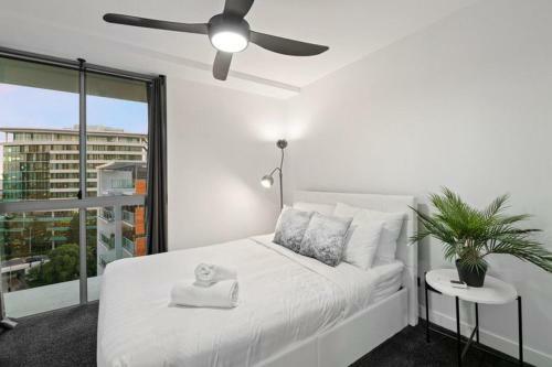Apartamento Spacious River View 3 Bdrm Apt With 2 Car Spaces