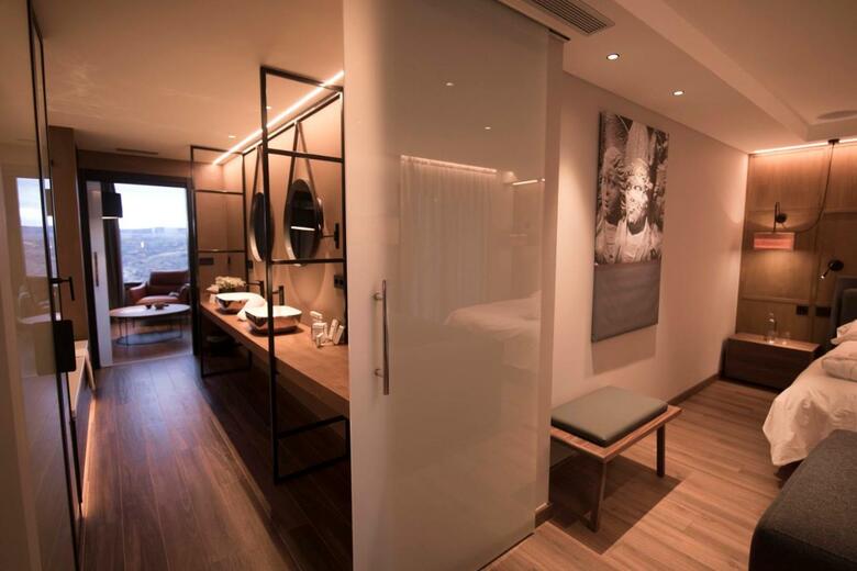 Vallivana Suites