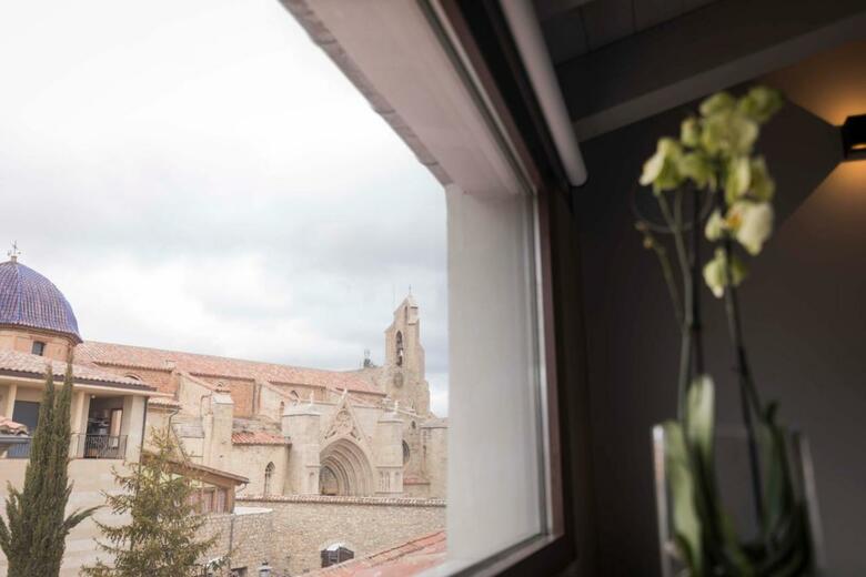 Vallivana Suites