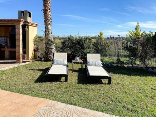 Charming Rural House And Pool 7 Min From The Beach