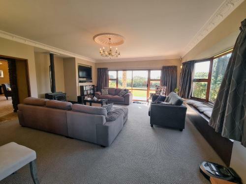Wonderful Woodlands Estate