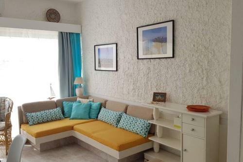 Front Beach Jand�a Apartment
