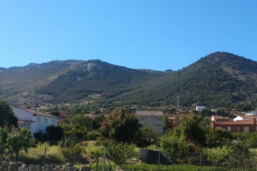 Casa de Pueblo Cerca de Gredos Y Navaluenga