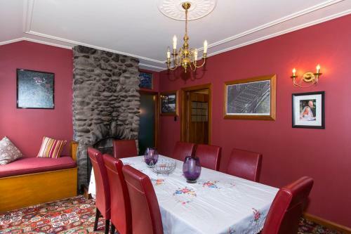 Villa Woodroyd Estate Holiday Sanctuary
