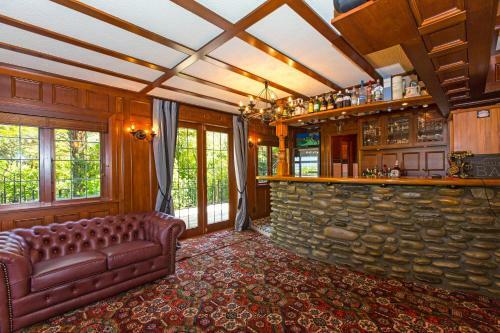 Villa Woodroyd Estate Holiday Sanctuary