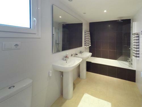 Mar Menor Golf Resort - Stunning 3-bed, 2-bath Apartment