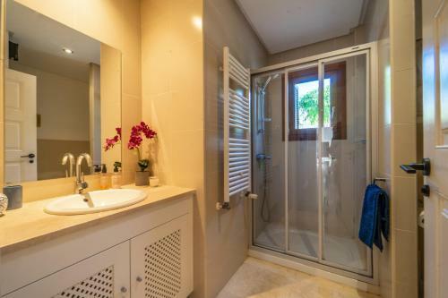 Luxury 3 Bedroom Villa On El Valle Golf Resort