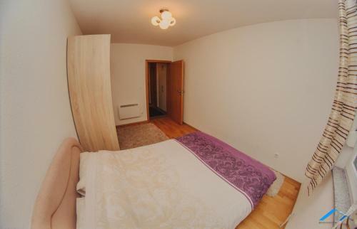Isaka Samokovlije Apartment