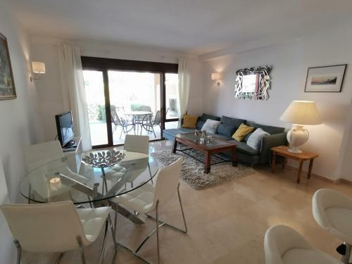Apartment Kiwi Moraira, With Garden And 4 Pools