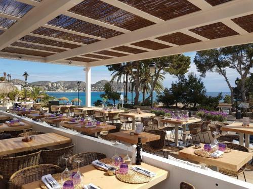 Apartment Kiwi Moraira, With Garden And 4 Pools