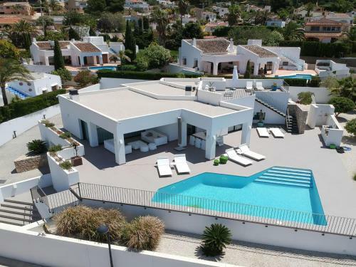 Villa Out Of The Blue
