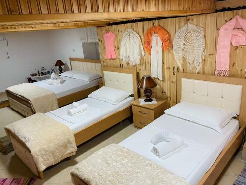 Hostal "mani Guest House"