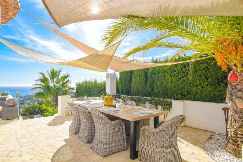 Villa Graham Holiday Rentals - La Palmera
