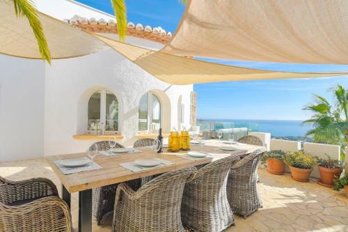 Villa Graham Holiday Rentals - La Palmera