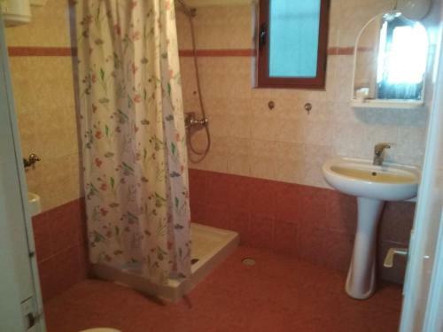 Hostal Guesthouse Celos