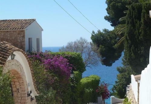 2 Bed Apartment In Central Moraira