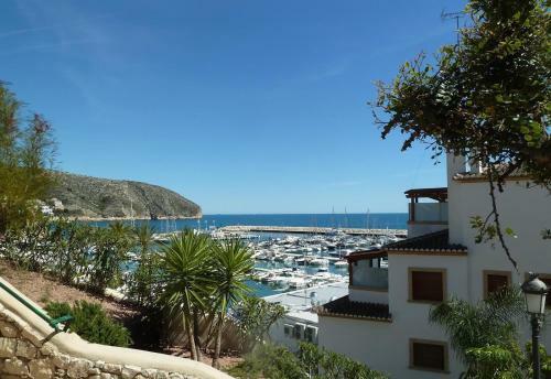 2 Bed Apartment In Central Moraira