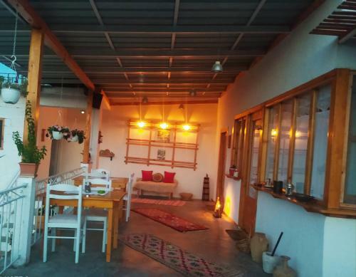 Hostal Tearra Guesthouse