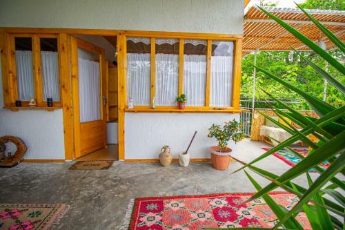 Hostal Tearra Guesthouse