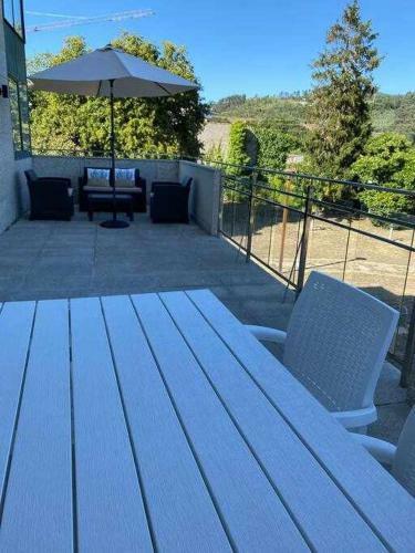 Apartamento Con Terraza En Nigr�n Playa Am�rica