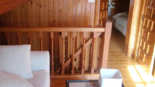 Casa De Madera Sobre El Mar