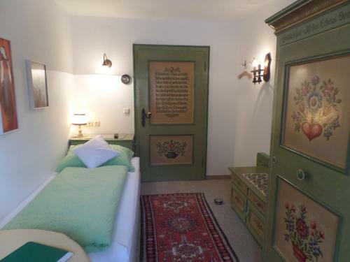Hostal Pension Sonnenberg