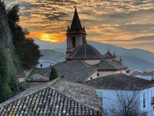 Beautiful Cottage With Garden In Olvera Andalusia