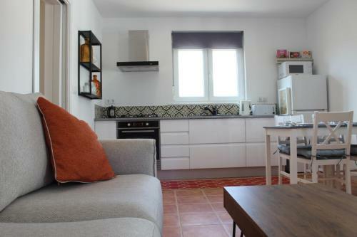 Immaculate 2-bed 2-bathroom Casa In Oria Almeria