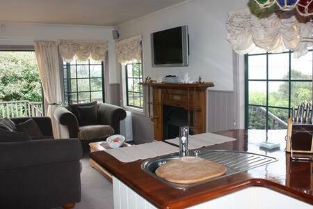 Private Seaside Couples Hideaway