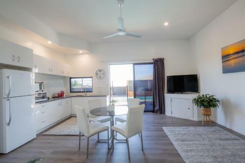 Hostal Resort Style - Suit 2 Adults & 2 Children