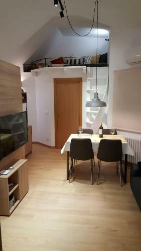 Apartamento Estudio Atico Con Altillo Ourense